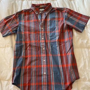 Men’s Small short sleeved button down shirt
